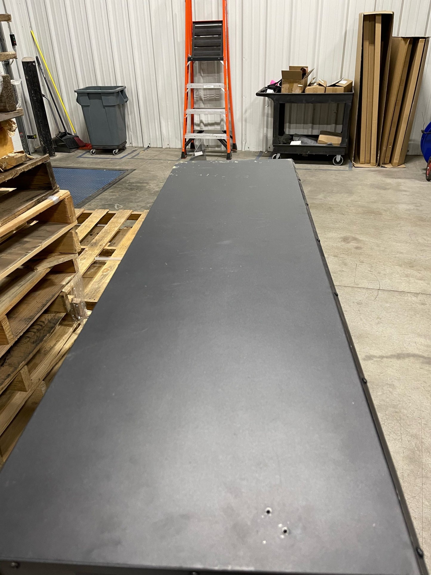 Amantii TRD-48-OOB-1 – Open Box Sale – S/N 622018630016